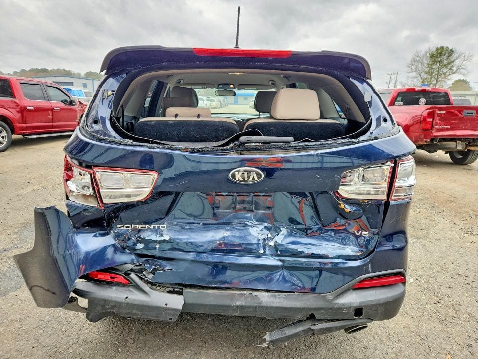 2017 KIA SORENTO LX V6 6