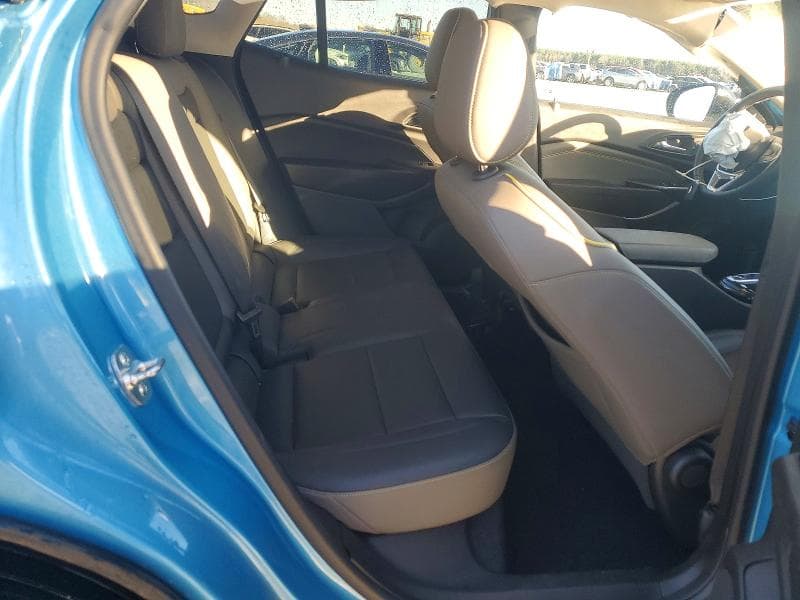 2025 CHEVROLET TRAX ACTIV 11
