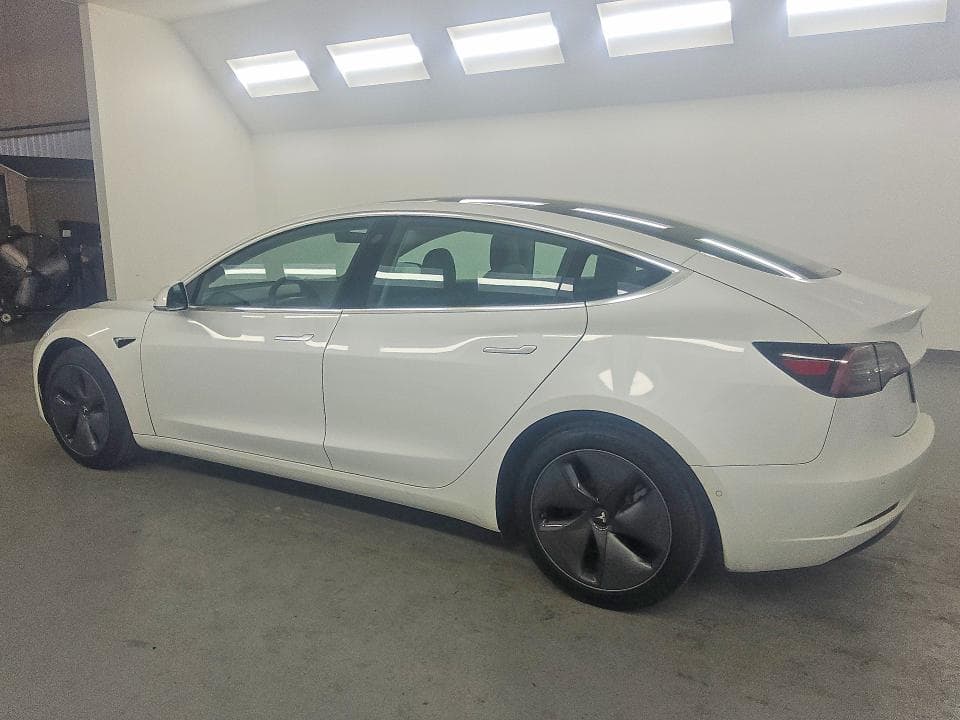 2020 TESLA MODEL 3 2