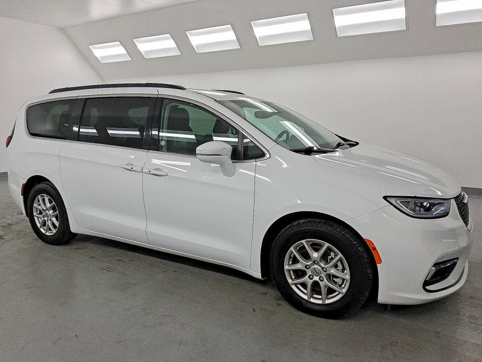 2022 CHRYSLER PACIFICA TOURING L 4