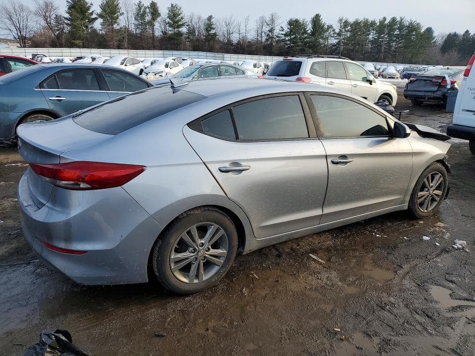 2017 HYUNDAI ELANTRA SE 3