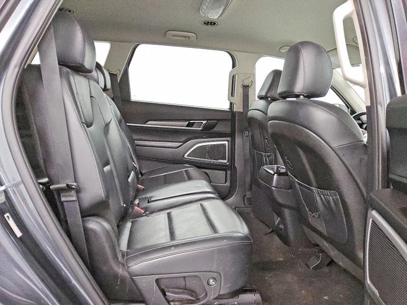 2020 KIA TELLURIDE LX 11