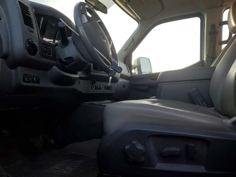 2020 NISSAN NV 3500 HD SL 7