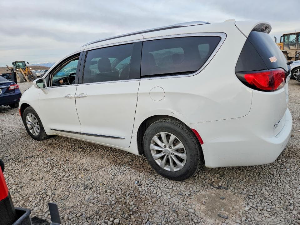 2018 CHRYSLER PACIFICA TOURING L 2
