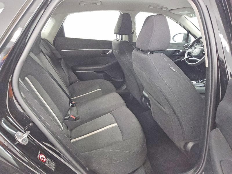 2023 HYUNDAI SONATA SE 10