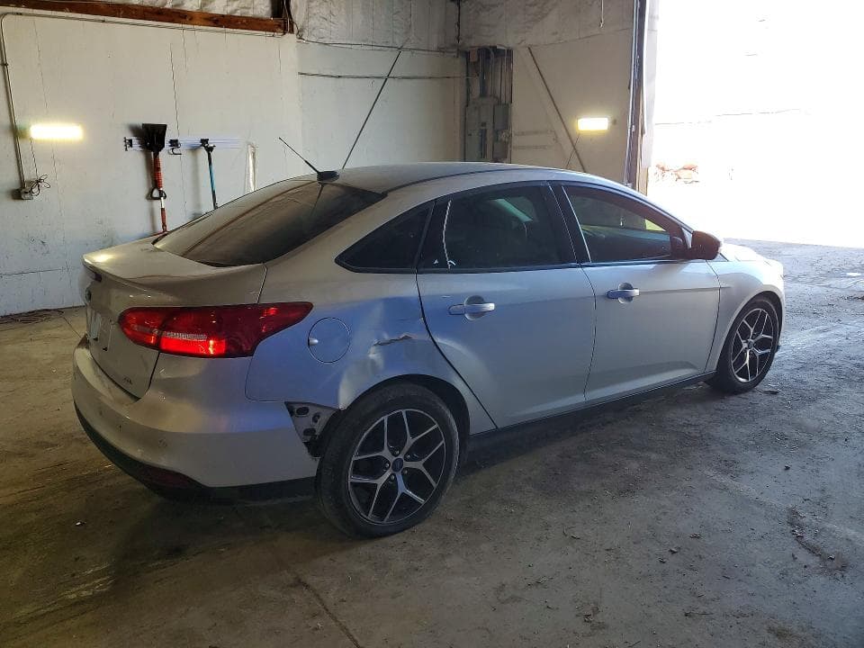 2017 FORD FOCUS SEL 3