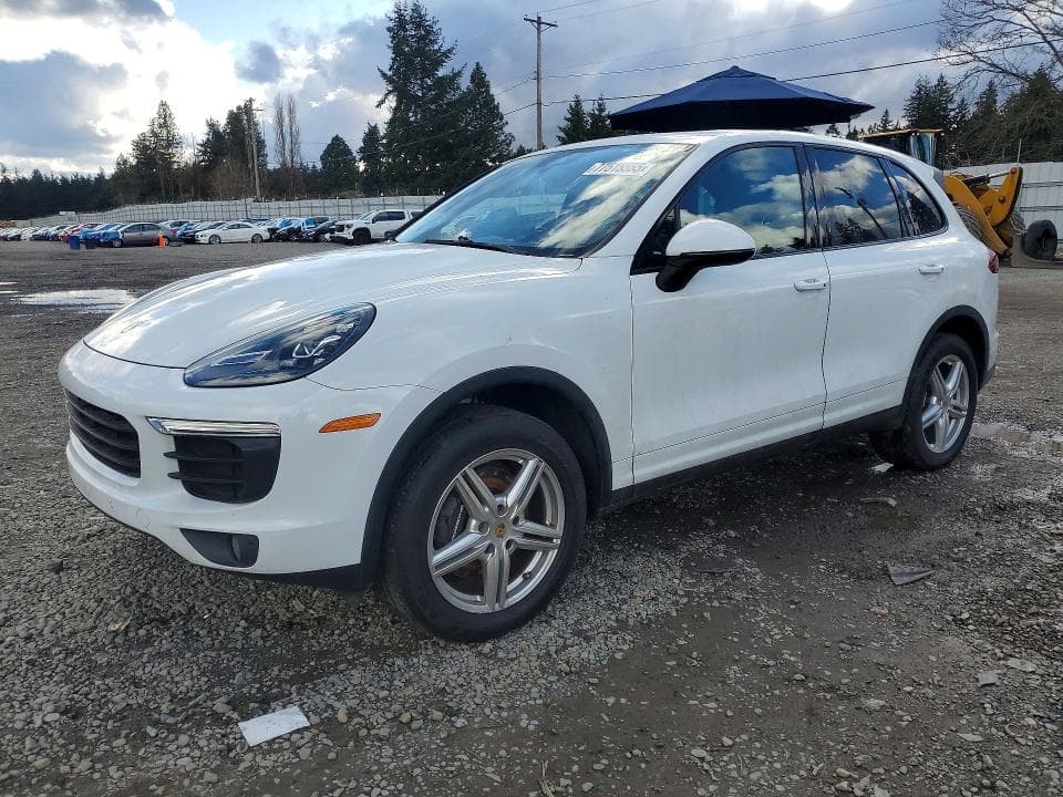 2016 PORSCHE CAYENNE - 1