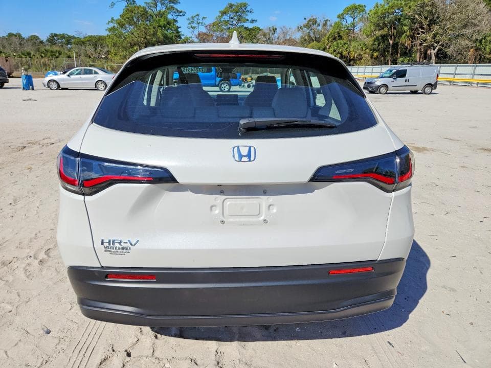2025 HONDA HR-V LX 6