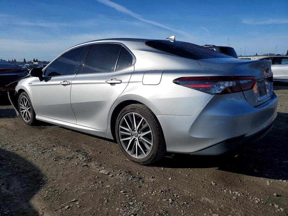2021 TOYOTA CAMRY HYBRID XLE 2