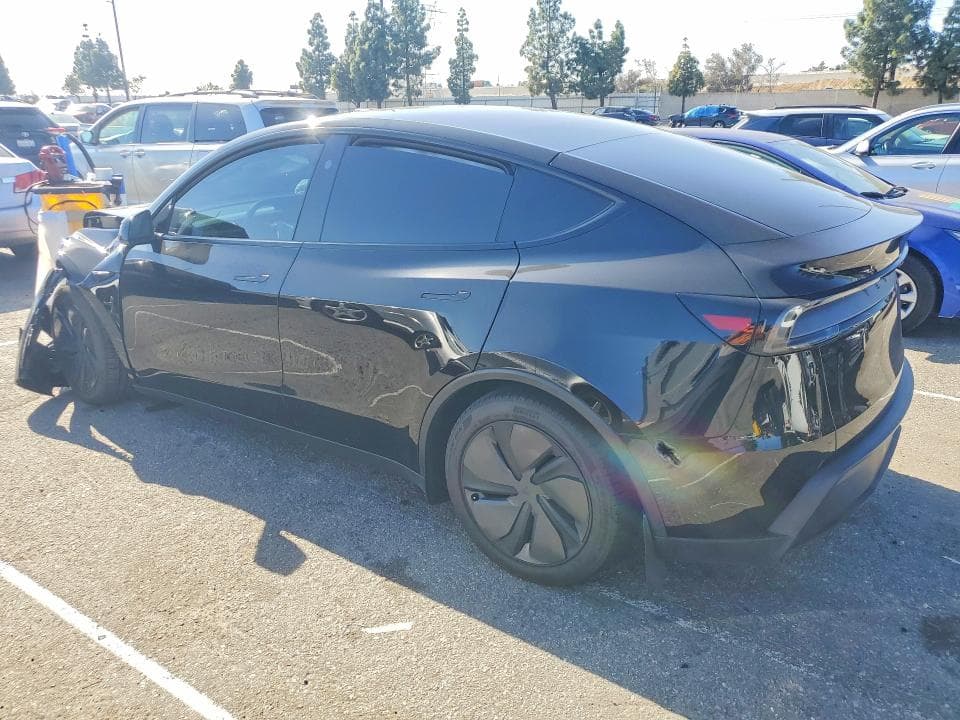 2026 TESLA MODEL Y 2