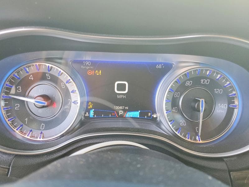 2017 CHRYSLER 300C 9