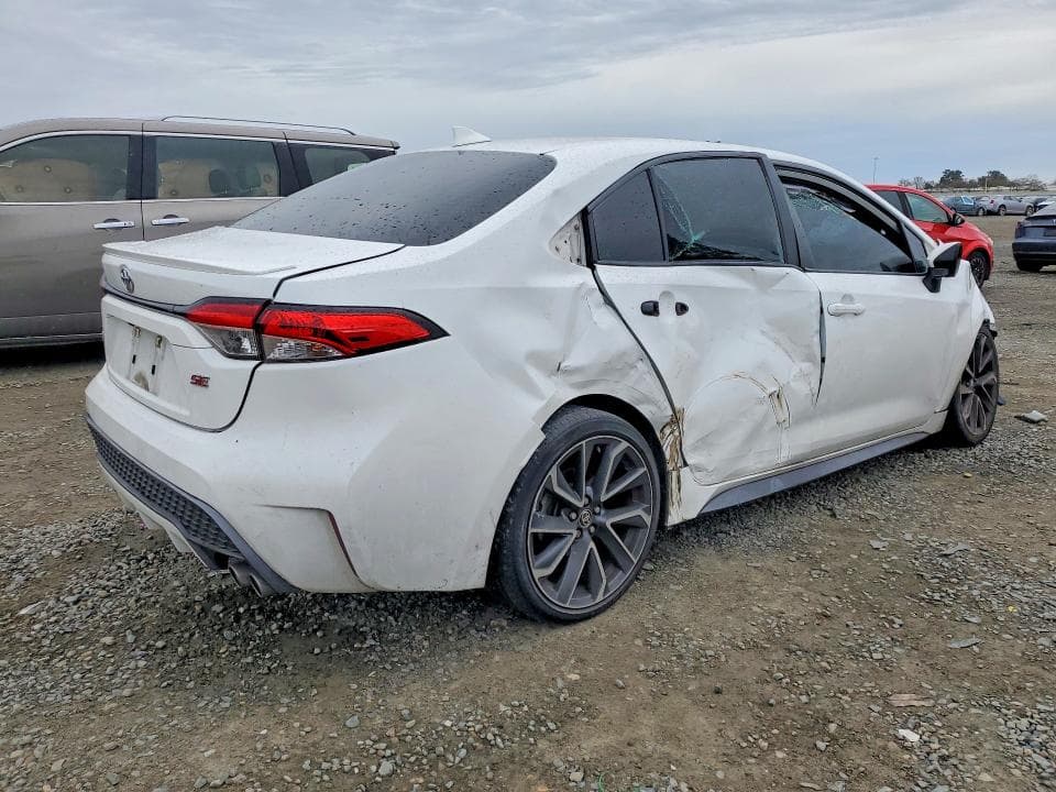 2021 TOYOTA COROLLA SE 3