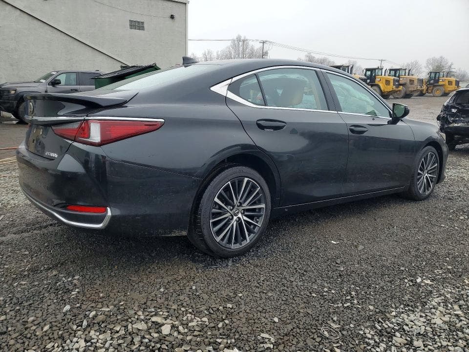 2023 LEXUS ES 300H BASE 3
