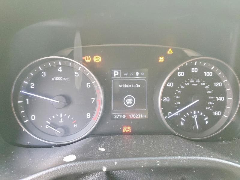 2017 HYUNDAI ELANTRA SE 9