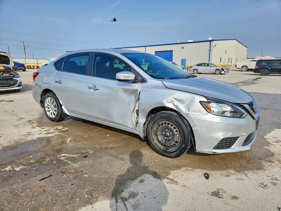 2019 NISSAN SENTRA S 4