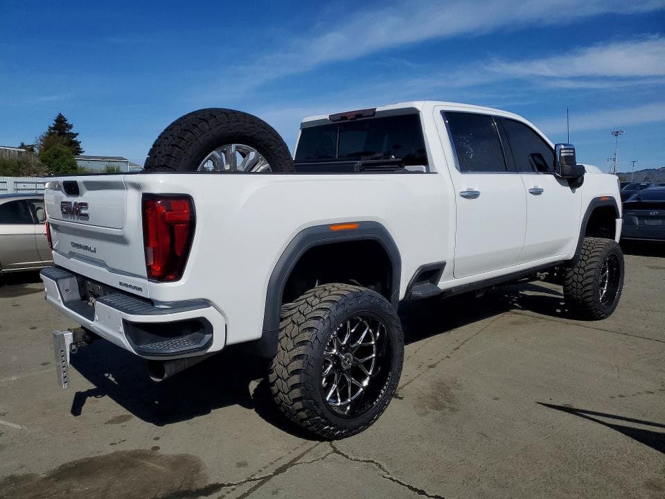 2020 GMC SIERRA K2500 DENALI 3