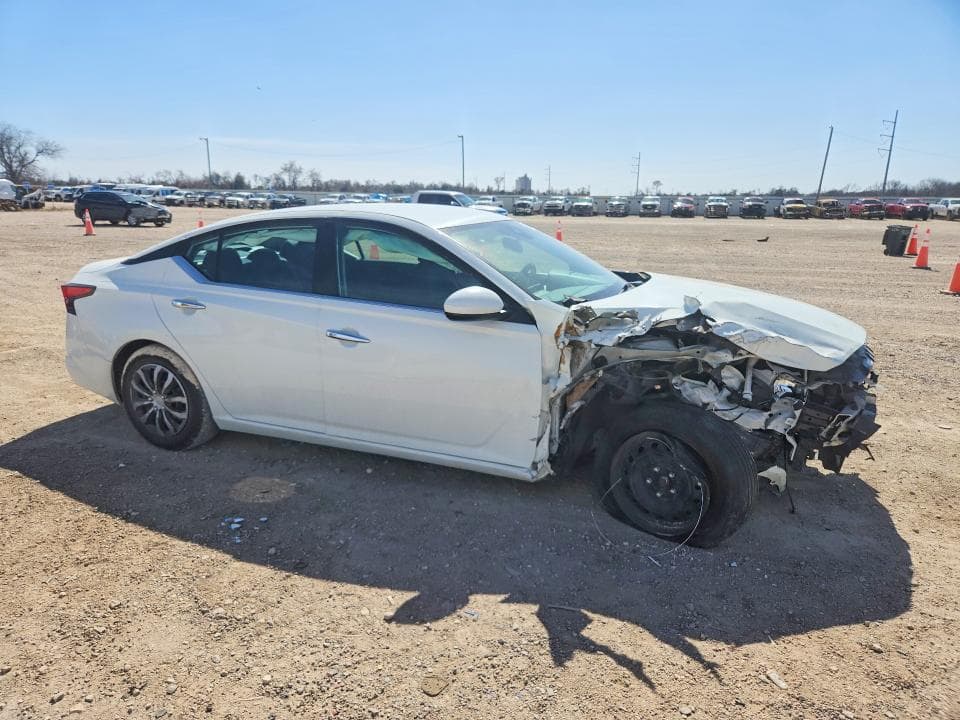 2022 NISSAN ALTIMA S 4