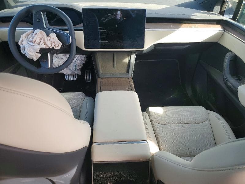 2023 TESLA MODEL X 8