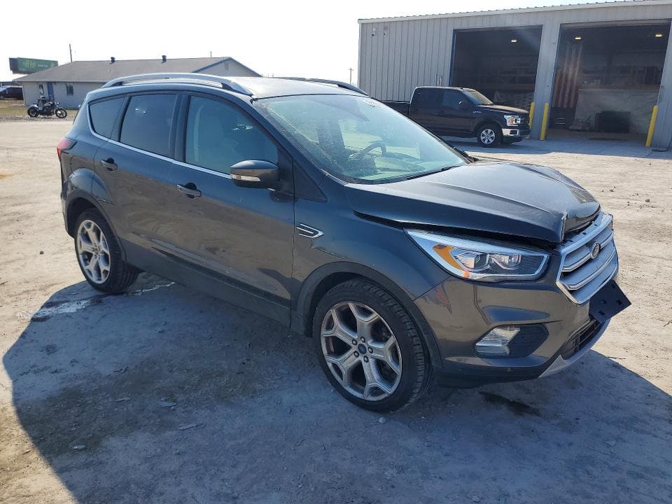 2019 FORD ESCAPE TITANIUM 4