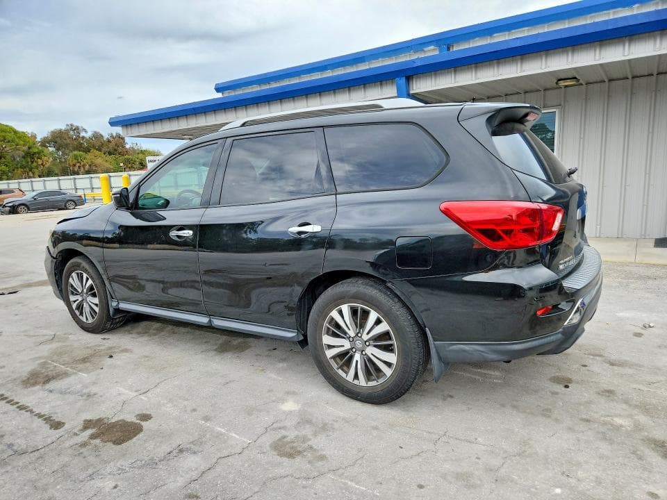 2017 NISSAN PATHFINDER S 2