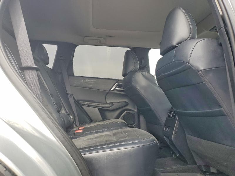 2025 MITSUBISHI OUTLANDER SE 11