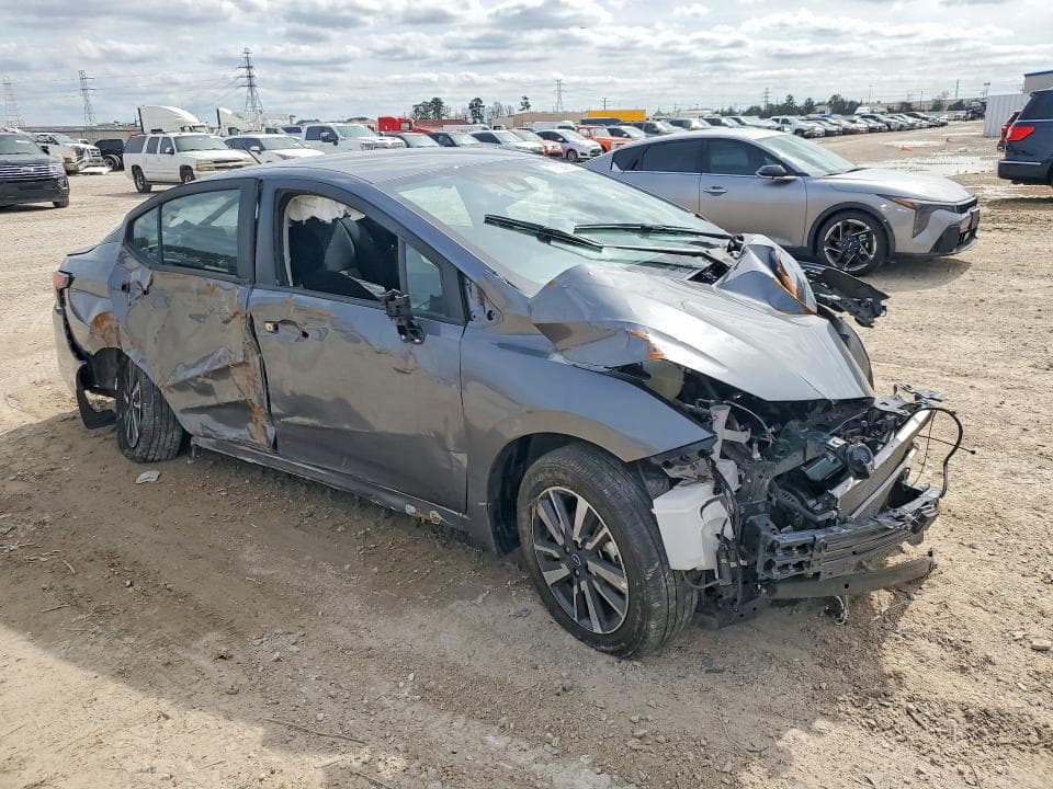 2024 NISSAN VERSA S 4