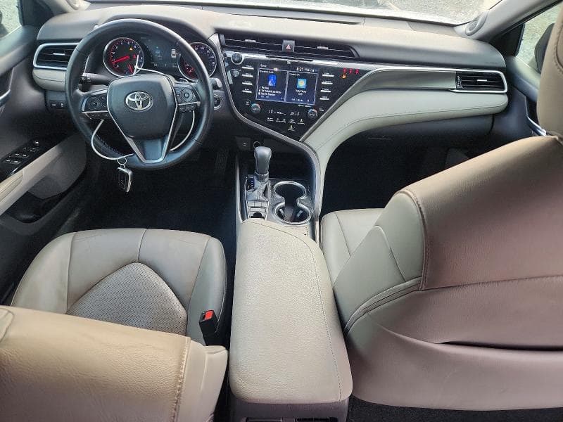 2018 TOYOTA CAMRY XSE 8