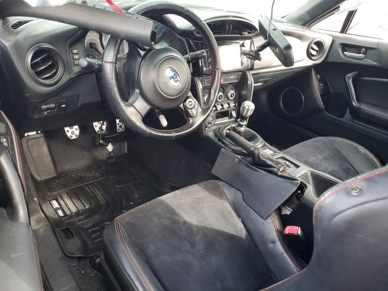 2017 SUBARU BRZ 2.0 LIMITED 8