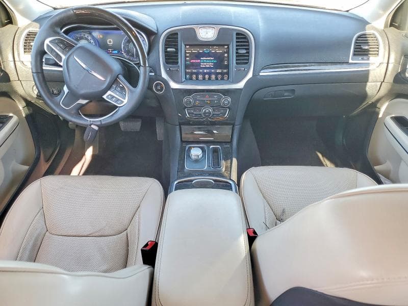 2017 CHRYSLER 300C 8
