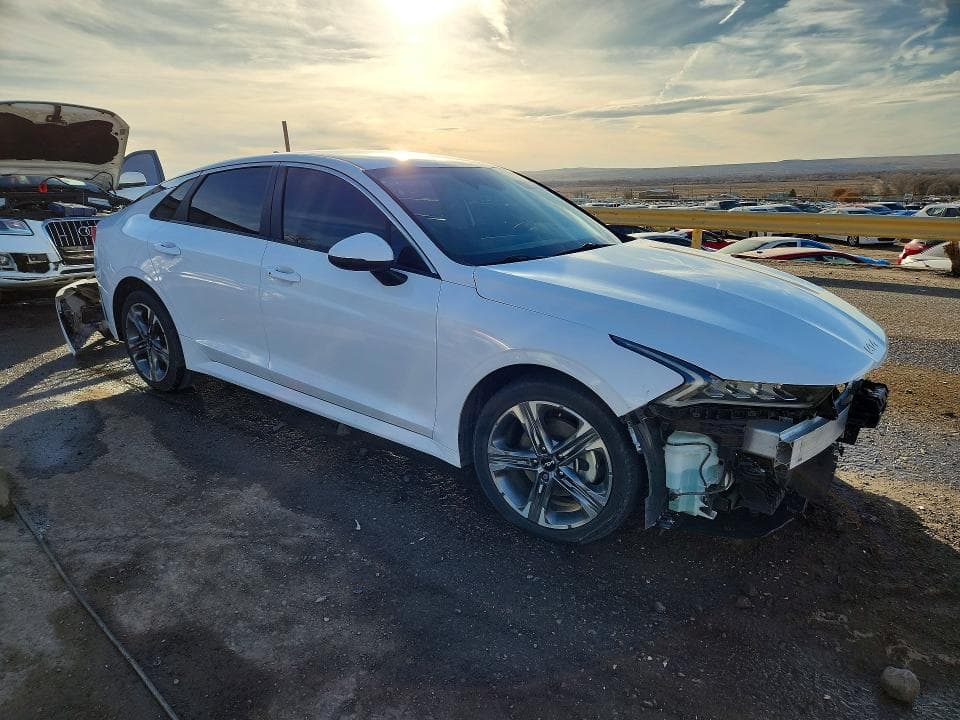 2022 KIA K5 LXS 4