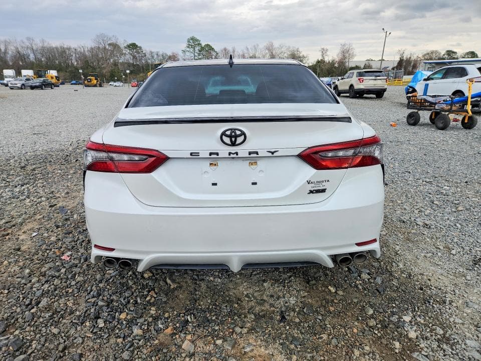 2022 TOYOTA CAMRY XSE 6