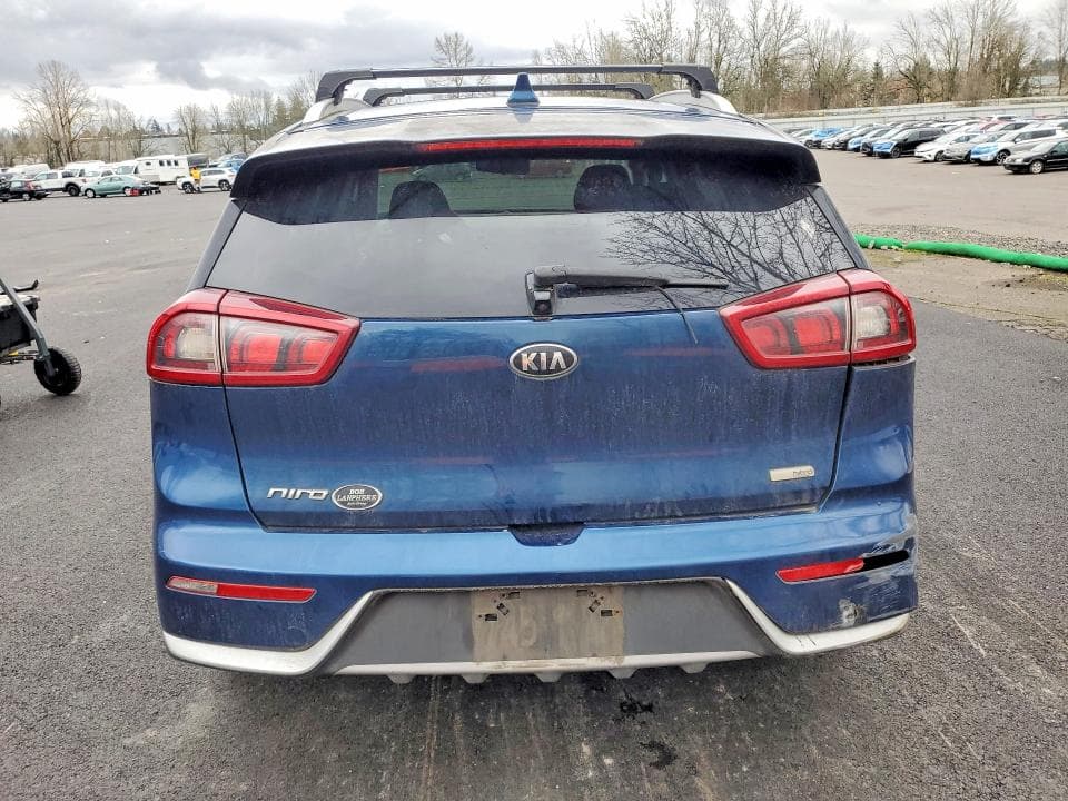 2018 KIA NIRO LX 6