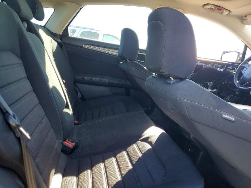 2020 FORD FUSION SE 10