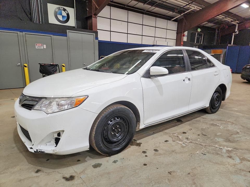 2013 TOYOTA CAMRY