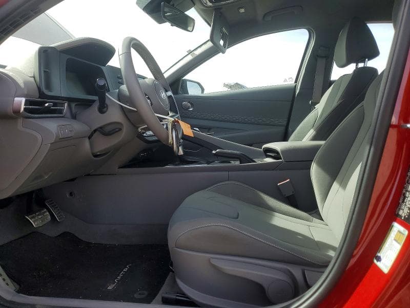 2025 HYUNDAI ELANTRA SEL SPORT 7