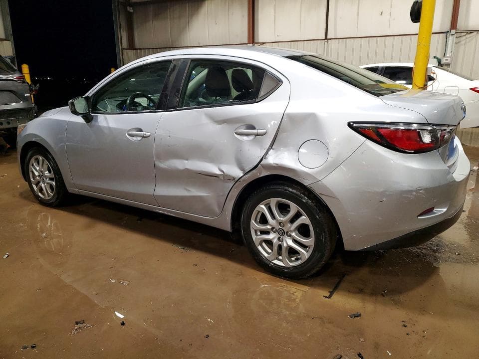 2017 TOYOTA YARIS IA BASE 2