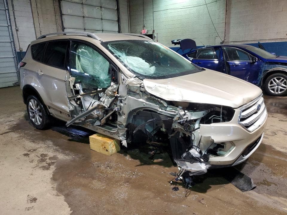 2018 FORD ESCAPE TITANIUM 4
