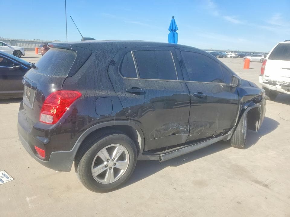 2020 CHEVROLET TRAX LS 3