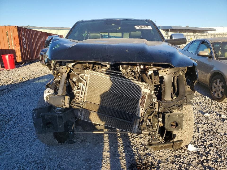 2019 RAM 1500 LARAMIE 5