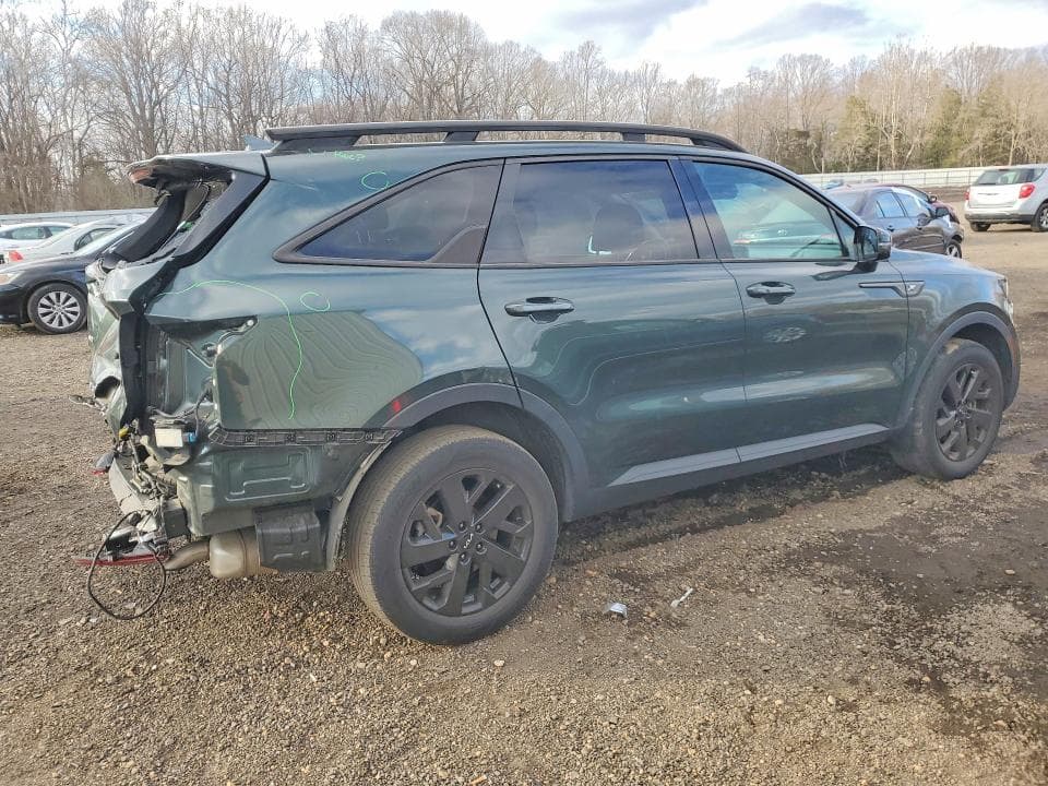2022 KIA SORENTO S 3