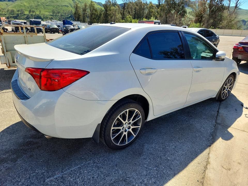 2017 TOYOTA COROLLA L 3