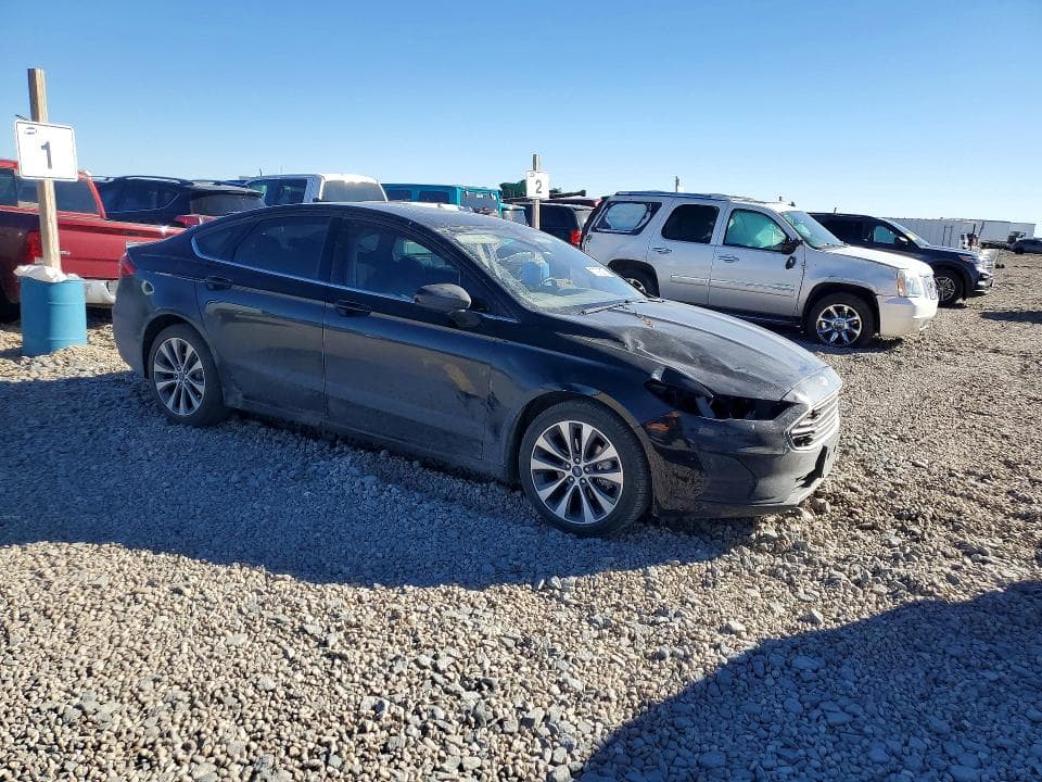 2020 FORD FUSION SE 4