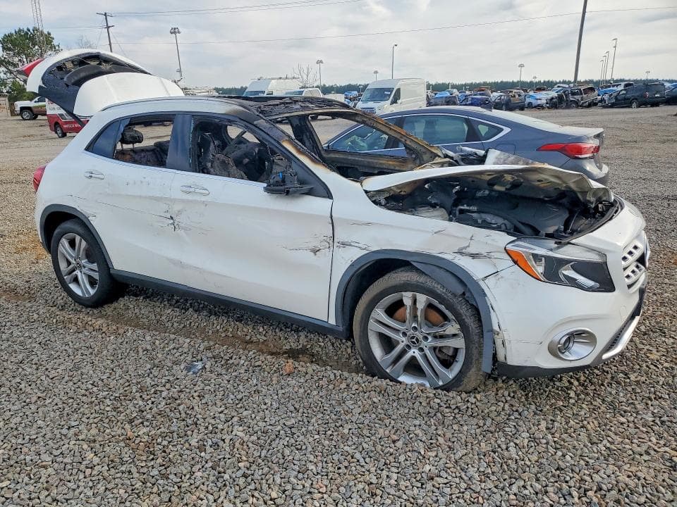 2020 MERCEDES-BENZ GLA 250 4MATIC 4