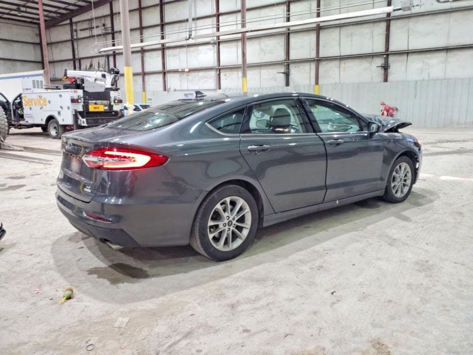 2020 FORD FUSION SE 3