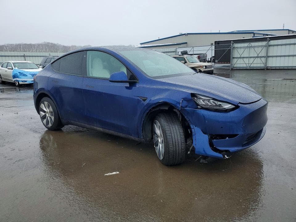 2020 TESLA MODEL Y 4