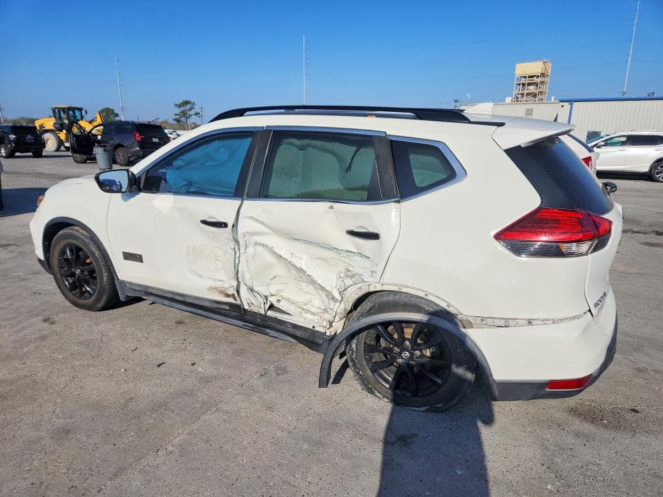 2017 NISSAN ROGUE SV 2