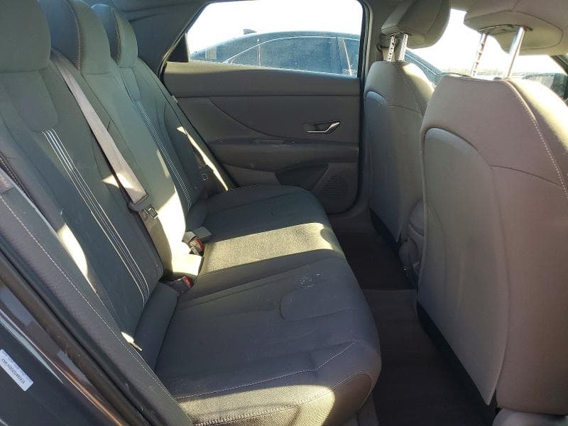 2025 HYUNDAI ELANTRA SEL SPORT 10