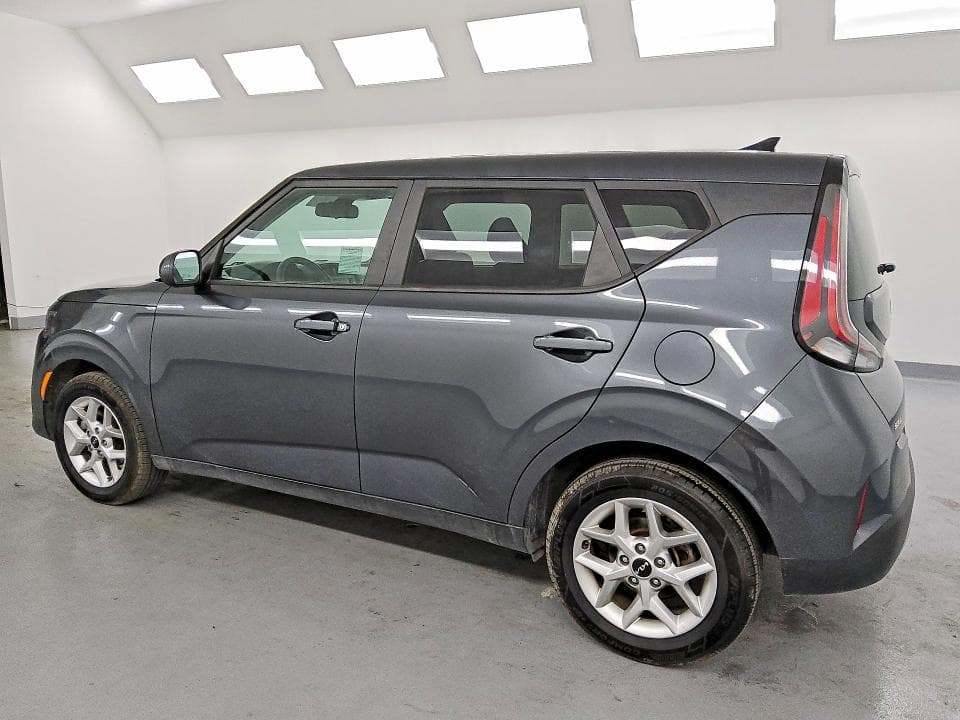 2023 KIA SOUL LX 2