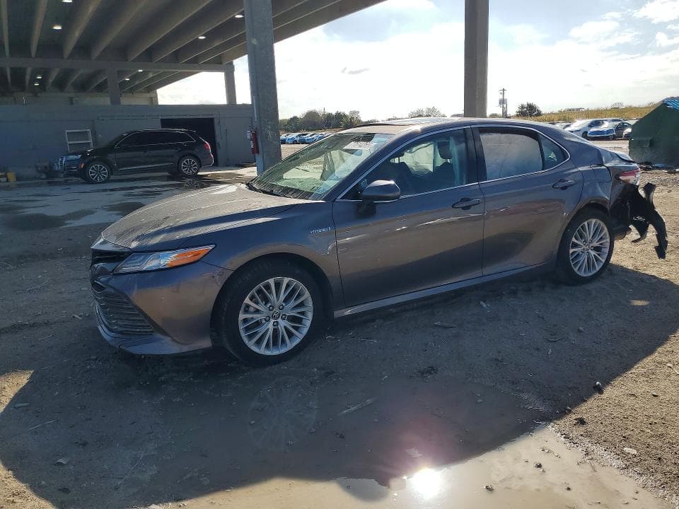 2020 TOYOTA CAMRY