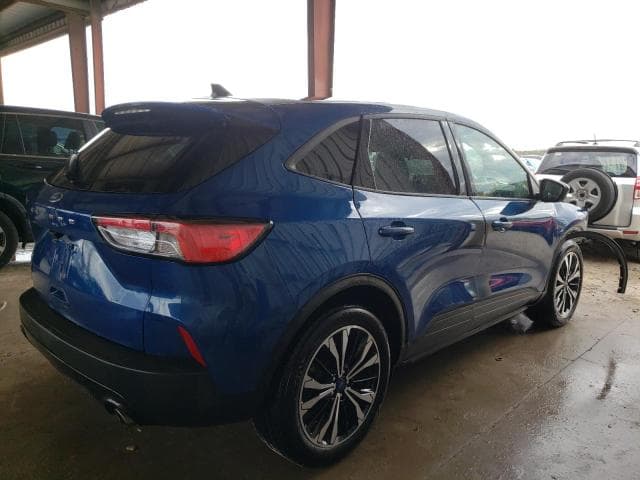 2022 FORD ESCAPE SE 3